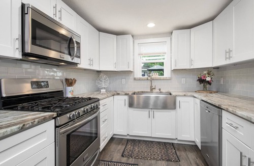 Elkhart House | Lakeshore Cottage