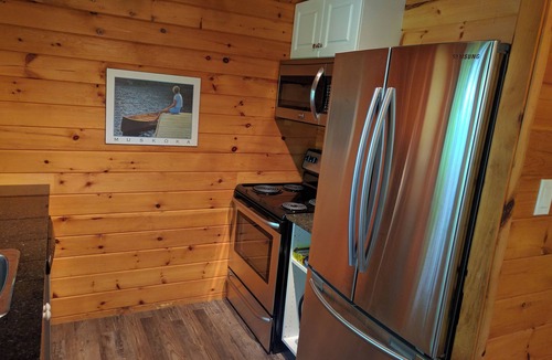 Muskoka Lakes Cottage | Lakeview Escape to Muskoka - Oak 3 Bedroom Cabin