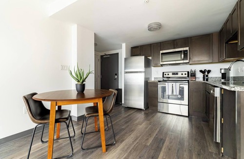 Downtown Hartford Apartment | Landing | Amazing 1BD, Yoga Studio, Game Room