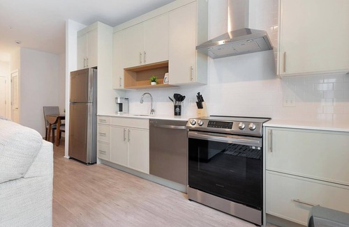 Hyattsville Apartment | Landing | Modern 1BD, Game Room, Gym