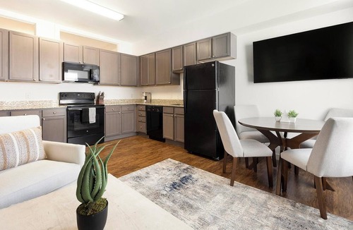 Church Hill Apartment | Landing | Modern 2BD, Rooftop Lounge, Clubhouse