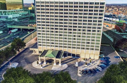 Downtown Hartford Apartment | Landing | Spectacular 1BD, Game Room, Pool