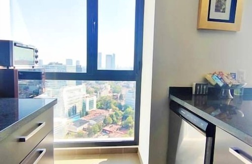 Anahuac Apartment | Landscape View+King Bed+Gym+ Pool/Parking- 3BR 2BT