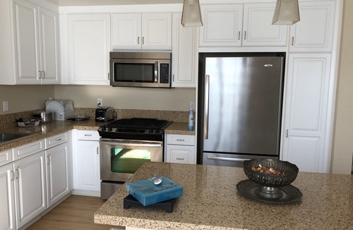 Irvine Apartment | Large Luxury 2BD/2BA Apt at Spectrum, Irvine: Free Parking/Gym/Pool