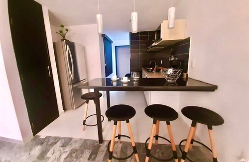 Zapopan Apartment | LARGE PH, FULL FLOOR 100% REFURBISHED EXPO AREA