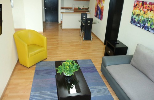 Colonia Centro Apartment | Large & Spacious 3 BDRM 809