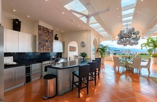 Downtown Puerto Vallarta Villa | Large walk to town and beach villa in downtown Puerto Vallarta with pool, jacuzzi and views