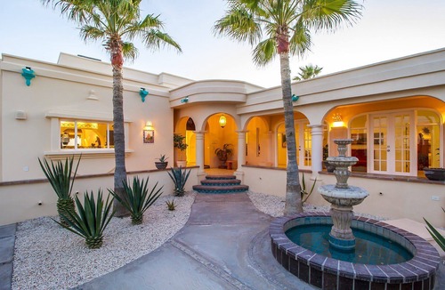 Las Conchas Villa | Las Conchas Beach Front Villa 1-15 Bedrooms- Kayaks-Tennis-Fun