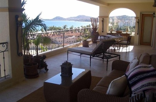 Zona Hotelera Condo | Las Mananitas, Fifth Floor, 3 Bedroom Villa, Oceanfront, HUGE Balcony.