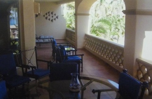 Zona Hotelera Condo | Las Mananitas - 2nd Floor Luxury Corner Unit Closest to Beach