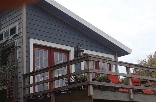 Bacliff House | LaView 2-Story Waterfront Couples Suite -No kids, no drama & no stress allowed