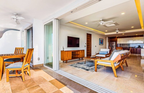 Mismaloya Condo | Lavish seaside escape with oceanfront views, amazing pool & pool spa