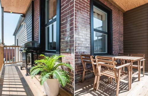 Plateau Mont Royal Apartment | Le SKY : Spacious Apartment in the Heart of the Plateau with Private Deck
