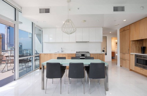 Historic Core Hotel | Level South Olive- Executive Three Bedroom Sky Suite