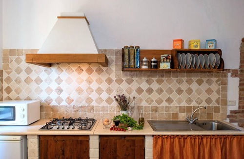 Bollano Apartment | Lillarosa is Your Agritourism Close to Siena