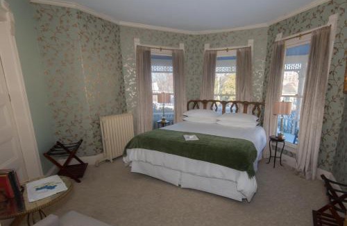 Rockland Bed & Breakfast | LimeRock Inn