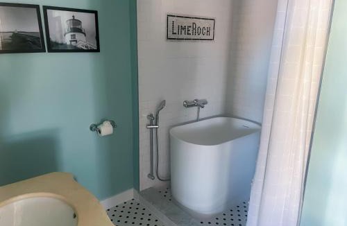 Rockland Bed & Breakfast | LimeRock Inn