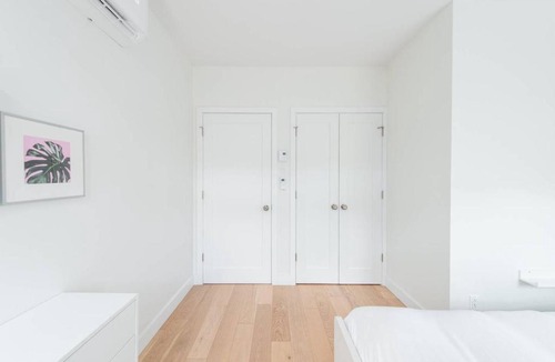 Little Italy Apartment | Little Italy - Montreal Contemporary Apartment