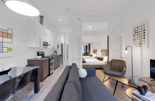 Downtown Montreal Apartment | LiV MTL - Downtown