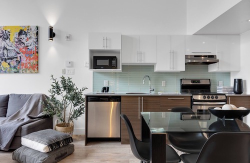 Downtown Montreal Apartment | LiV MTL - Downtown