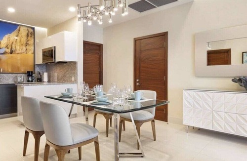 Santa Rosa Resort | Located between Tule Beach and Tequila Cove Beach - Villa La Valencia