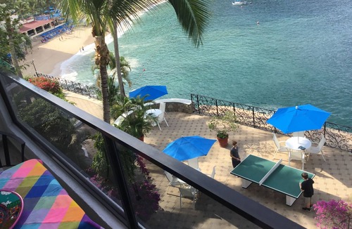 South Shore Hotel Area Condo | Location Location ,Condo with an exceptional ocean view.