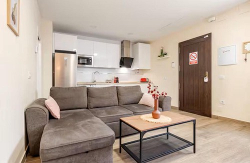 Cerro de la Golondrina-Salesianos Apartment | Loft Flor de Azahar parking privado