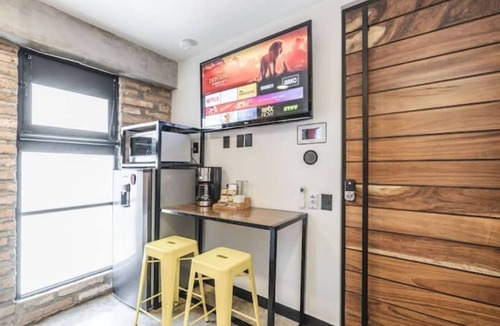 Alta Vista Apartment | Lofts on Basilio - Room 101