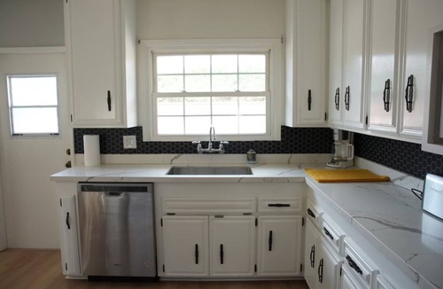South of Conant House | Long Beach Getaway – Relax & Unwind with Hot Tub Jacuzzi