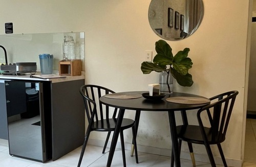Americana Apartment | Los Arcos apartment with jacuzzi and A/C