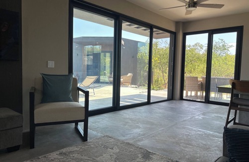 San Jose del Cabo Villa | Los Zacatitos, BCS, México - Off-Grid, New, Modern - Casa de Cordero Negro -