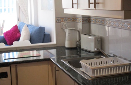 La Parata Apartment | Lovely 2 bedroom apartment, 5 minutes from beach, bars and restaurants.