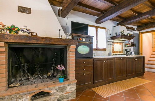 Montieri Apartment | Lovely apartment for 5 guests with WIFI, TV, terrace and pets allowed
