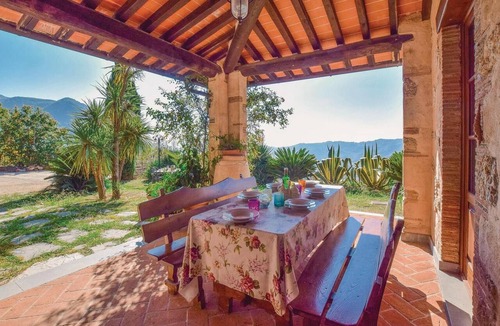 Camaiore House | Lovely home in Camaiore -LU- with WiFi
