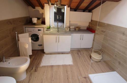 Vicopelago Apartment | Luna Rossa