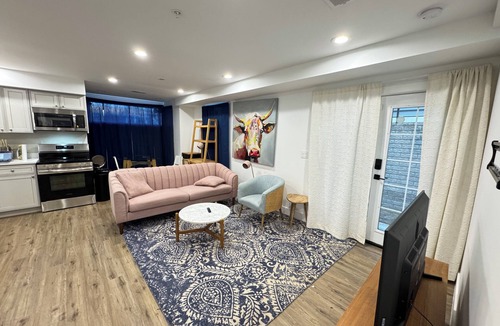 Washington Apartment | LUX 2-Bedroom Apartment in DC Easy Parking