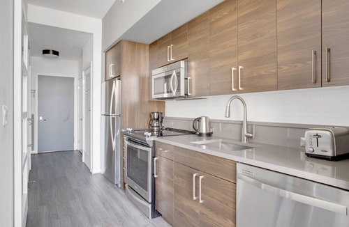 H Street Corridor Apartment | Luxe H Street Studio w/Rooftop Pool & Gym, walk to Metro, by Blueground
