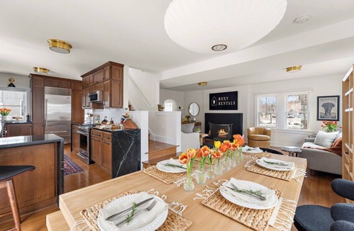 Lynnhurst House | "Luxe Leisure" at Logan by Roxy Rentals