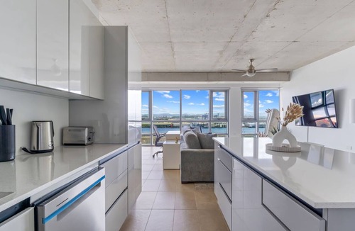 Puerta de Tierra Apartment | Luxe Studio @ Atlantis | 5 Min to Old San Juan