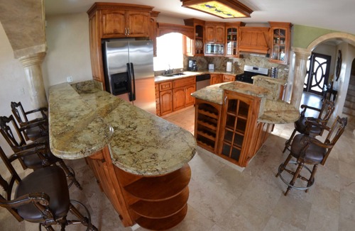 Villas de Las Palmas House | Luxurious 3 Story Home On The Beach Sleeps 15 With Private Pool and Wifi.
