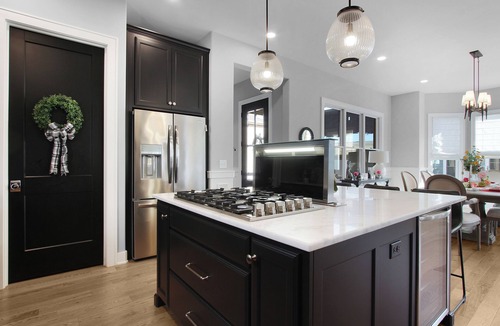 Otterbien Home House | Luxurious Custom-Built Home in Charming Lebanon, Ohio