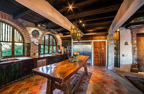 Ursulo Galvan Villa | LUXURIOUS "HACIENDA ANTIGUA" - FEATURED ON TRAVEL SHOW, 'A SENSE OF PLACE'