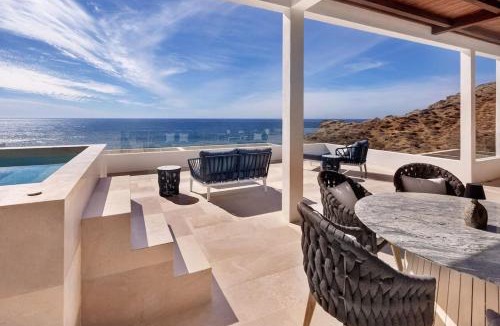 Cerritos Apartment | Luxurious Penthouse, Steps from Cerritos Beach