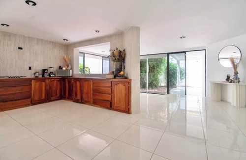 San Felipe House | Luxurious Villa: 8 BR, A/C, Huge Garden &Wood Pool