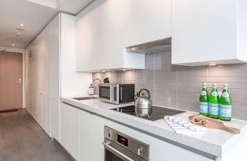 Fashion District Condo | Luxury 1BR in the Heart of King West