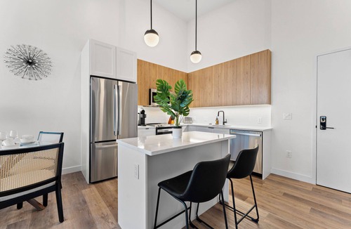 East Boston Apartment | Luxury 1BR Next to Airport 1932