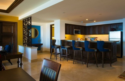 Marina Villa | Luxury 2 bdrm Villa for Families + Couples