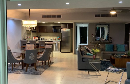South Hotel Zone Condo | Luxury 2 Bedroom Condo: Grand Venetian Tower 3000