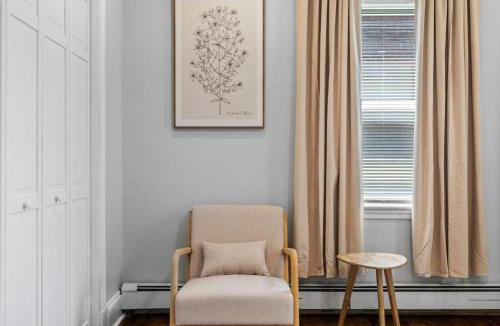 Dudley Square Apartment | Luxury 3BR apt in Boston with Free Parking