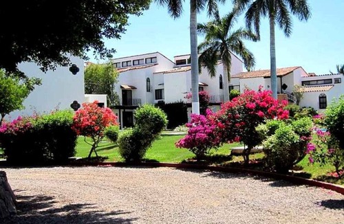 San Carlos Condo | Luxury 4 bed/4 bath Beach Front Condo - New and Completely Remodeled